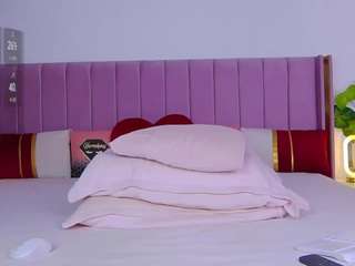 Nadia live cam preview