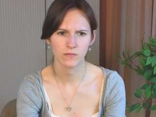 le modèle reathafiducia est en webcam porno dans un show sur le site camsoda, il possède les tags suivants: teen 18,young adult,hd