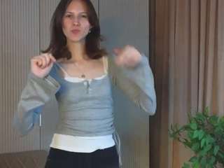 le modèle reathafiducia est en webcam porno dans un show sur le site camsoda, il possède les tags suivants: teen 18,young adult,hd