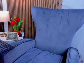 Lia-Nikol live webcam show
