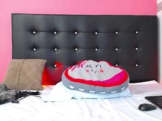 This model is live right now. littlehoneyx