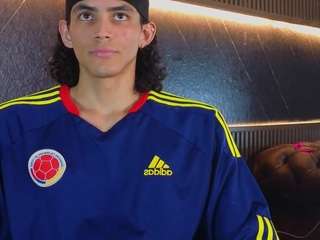 यह मॉडल अभी लाइव है. lucaalessi