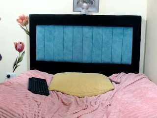 lucyxs100 webcam