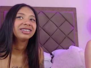 Dakota-Reese live webcam show