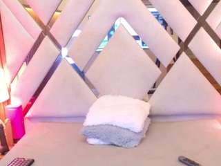 Kinsleybrown live webcam show
