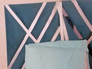 Sky Saenz live cam preview