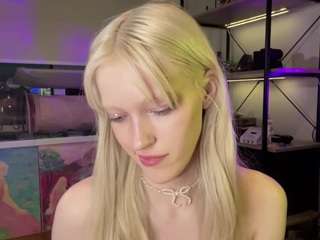 ToraMagid live webcam show