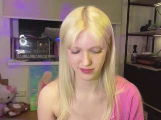 Live cam show with ToraMagid