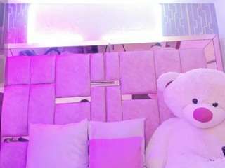 zoegale live cam preview