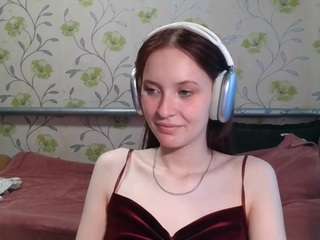 adrienarend Live Webcam on CamSoda