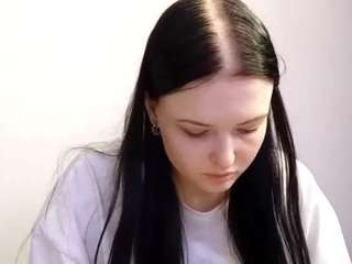 Live cam show with Zara