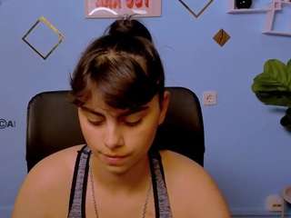 shadow-kiss live webcam show
