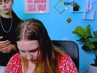 shadow-kiss live webcam show