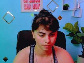 shadow-kiss live webcam show