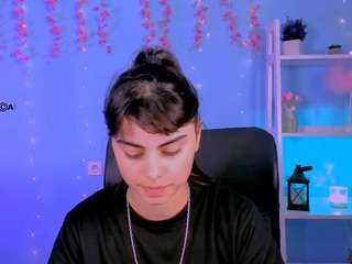 shadow-kiss live webcam show