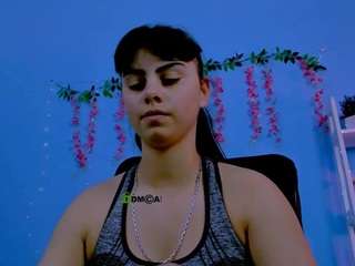 shadow-kiss live webcam show