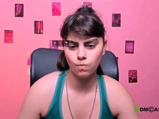 shadow-kiss live webcam show
