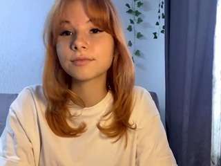Lina live webcam show
