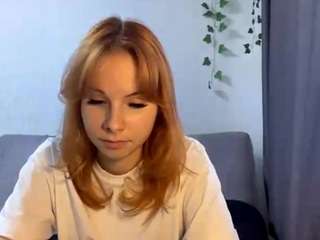 Lina live webcam show