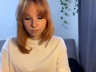 Lina live webcam show