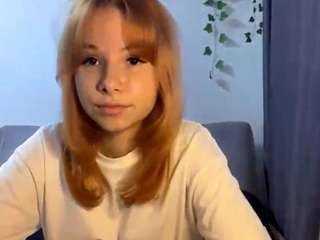 Lina live webcam show