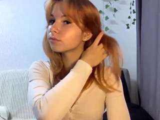 Lina live webcam show
