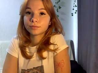 Lina live webcam show