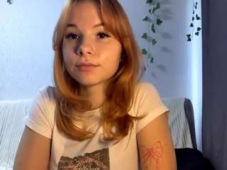 Lina live webcam show