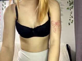 Siuisakson's cam show statistics and live stream