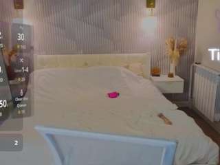 Stellla live webcam show