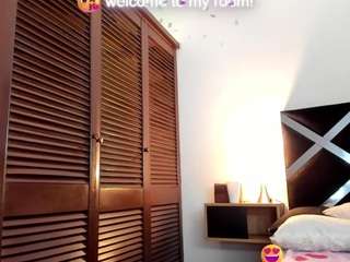 이 모델은 현재 라이브 중입니다. andykings1