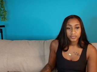 le modèle india-mari est en webcam porno dans un show sur le site camsoda, il possède les tags suivants: black hair,body massage,brown eyes,cowgirl,doggy style,flashing,no drinking,no smoking,spanking,striptease,tattoos,thick,upskirt,hd