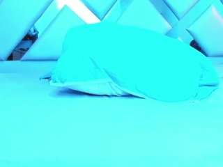 rebeccamitchell live cam preview