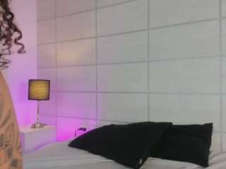 Ruby-diamonds live webcam show