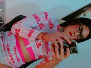 Vanessa-Candy-Hot