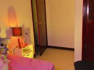 liiliie-petite live webcam show