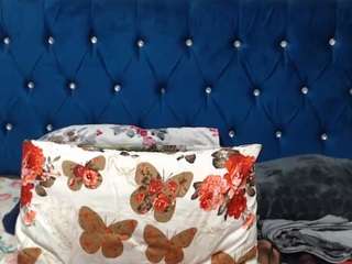 SexyLo0la live webcam show