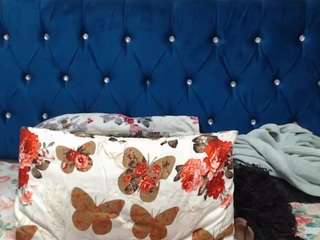 SexyLo0la live webcam show