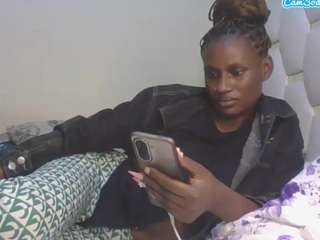 cuteshylinda live webcam show