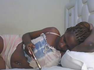 cuteshylinda live webcam show