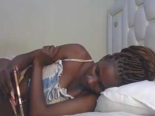cuteshylinda live webcam show