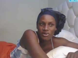 cuteshylinda live webcam show