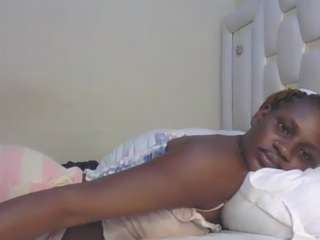 cuteshylinda live webcam show