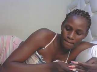 cuteshylinda live webcam show