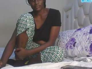 cuteshylinda live webcam show