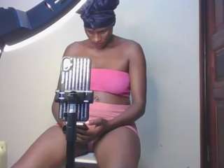 cuteshylinda's live room