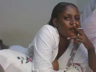 Cuteshylinda's cam show statistics and live stream