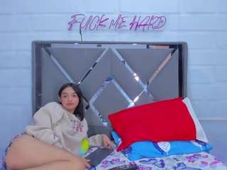 HAILY AND ALISA live cam preview