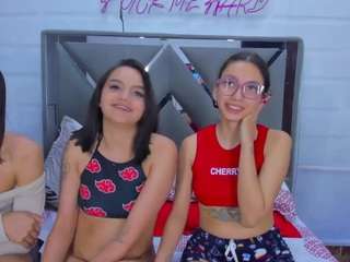 HAILY AND ALISA live cam preview