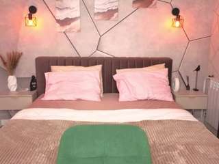 Tracey-Gill live webcam show